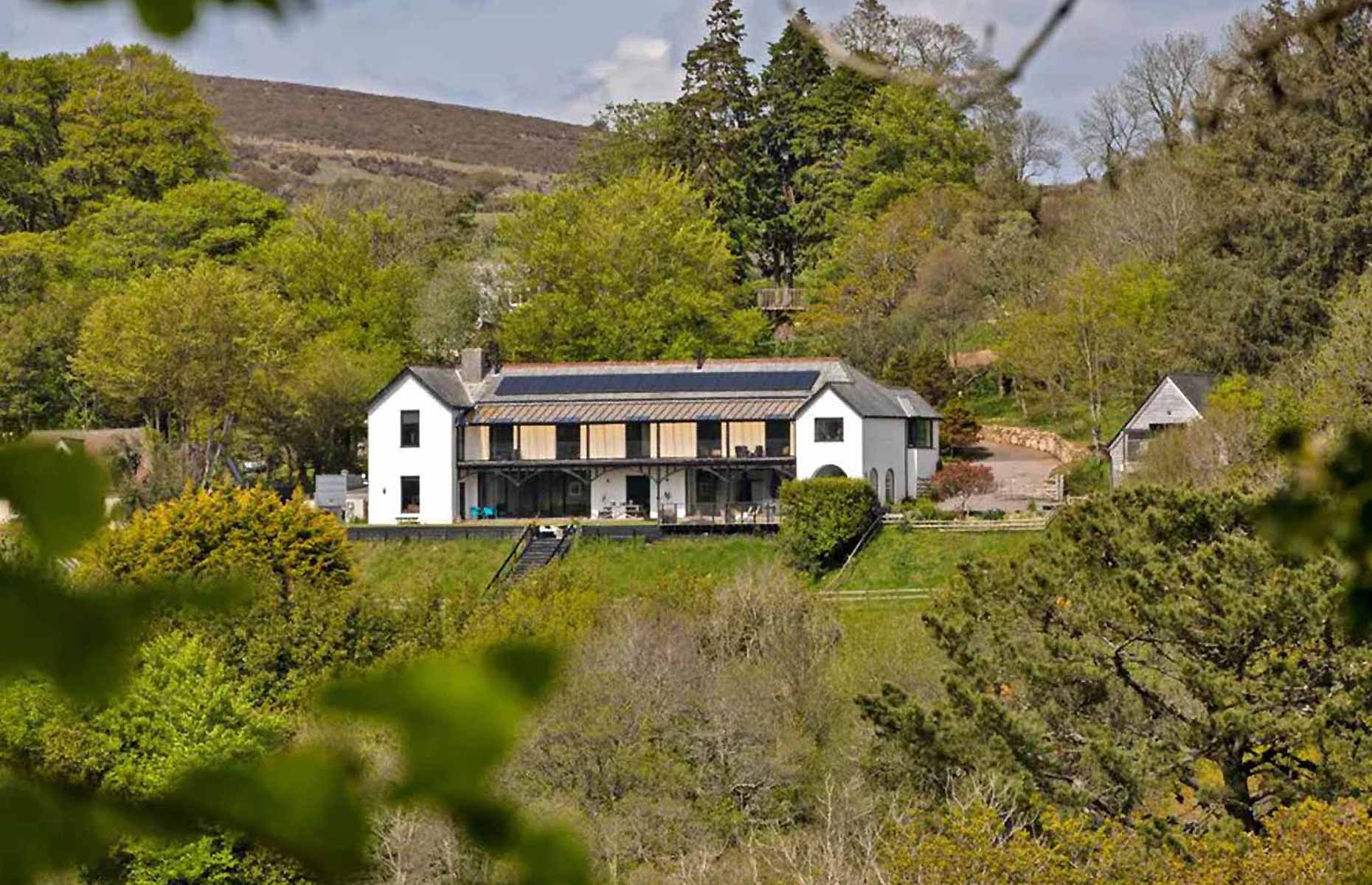 Handsome homes for sale near the UK’s best national parks